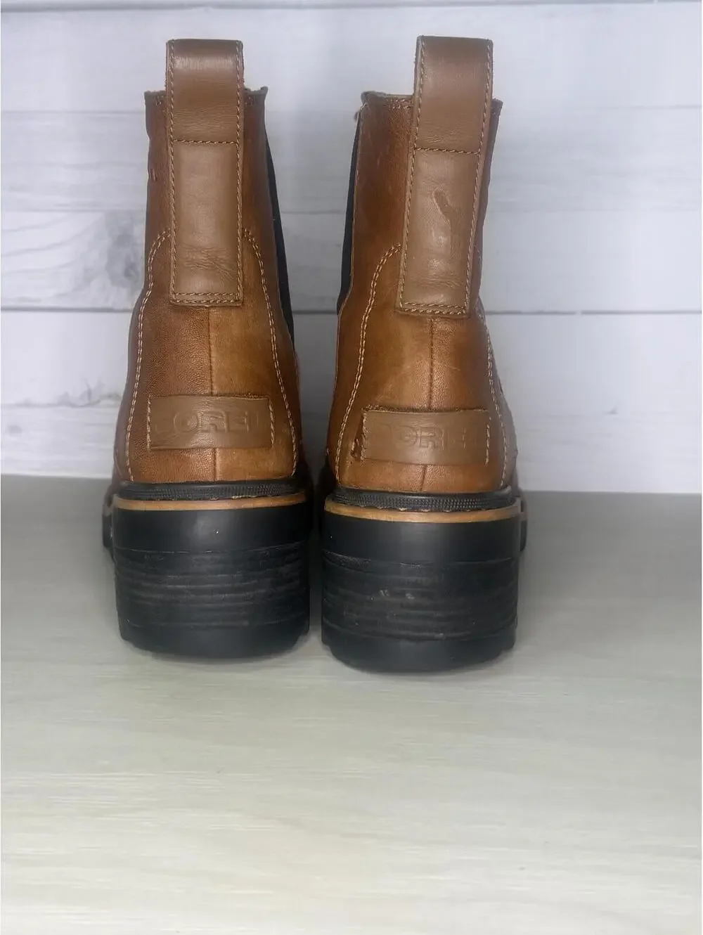Sorel Women's Tan Leather Chelsea Boot